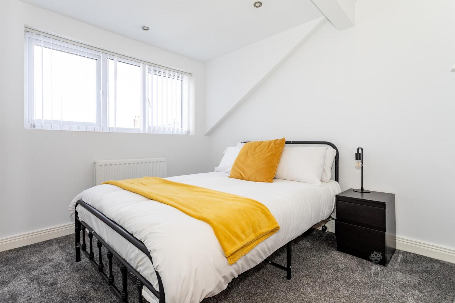 Appartement Attic Style 2 Bed Duplex With Rooftop Patio